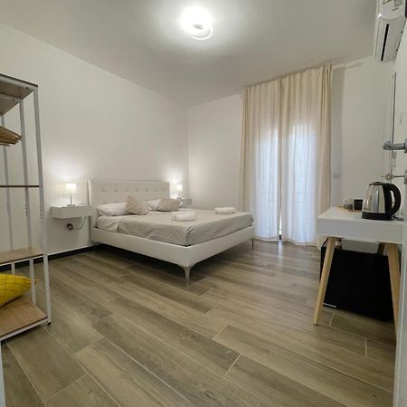 Hotel Tra Te E Il Mare Porto Torres Exterior foto